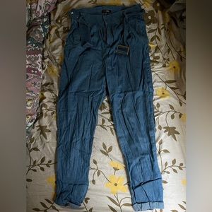 Fashion nova women “Small”